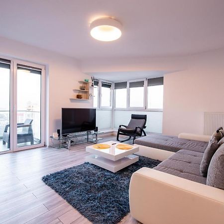Luxury Westpark 2 Presidentialsuite With Lake View W4 Bucarest Exterior foto